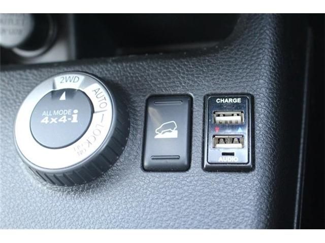NISSAN X-TRAIL 4WD 2013 Image 31
