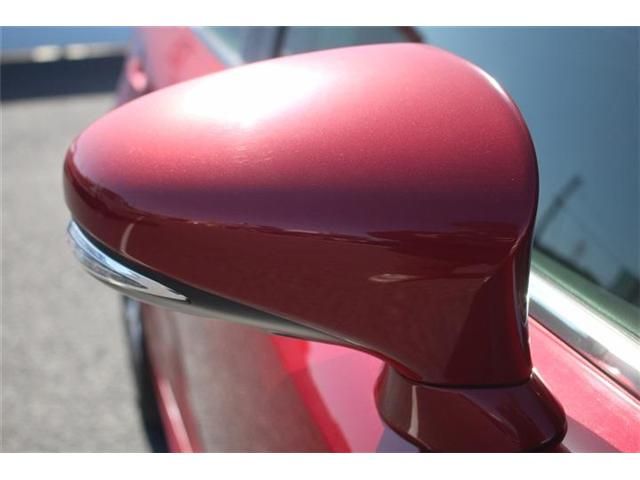 TOYOTA LEXUS IS200T 2017 Image 31