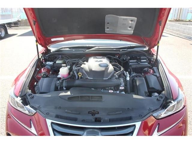 TOYOTA LEXUS IS200T 2017 Image 31