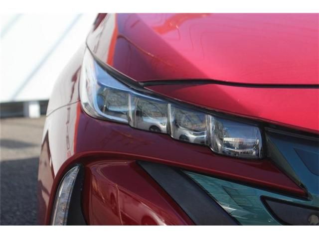 TOYOTA PRIUS PHV 2017 Image 31