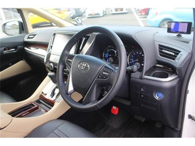 TOYOTA ALPHARD HYBRID 4WD 2015 Image 31