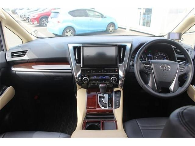 TOYOTA ALPHARD HYBRID 4WD 2015 Image 31