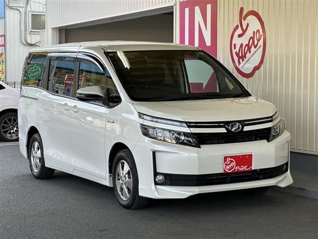 TOYOTA VOXY HYBRID 2015 Image 31