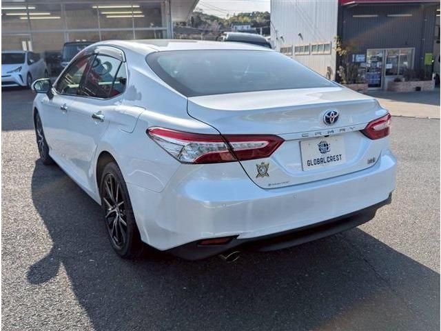 TOYOTA CAMRY HYBRID 2019 Image 31