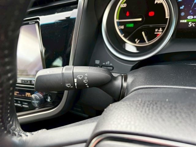 TOYOTA CAMRY HYBRID 2019 Image 31