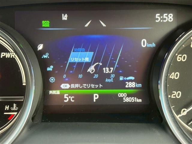 TOYOTA CAMRY HYBRID 2019 Image 31