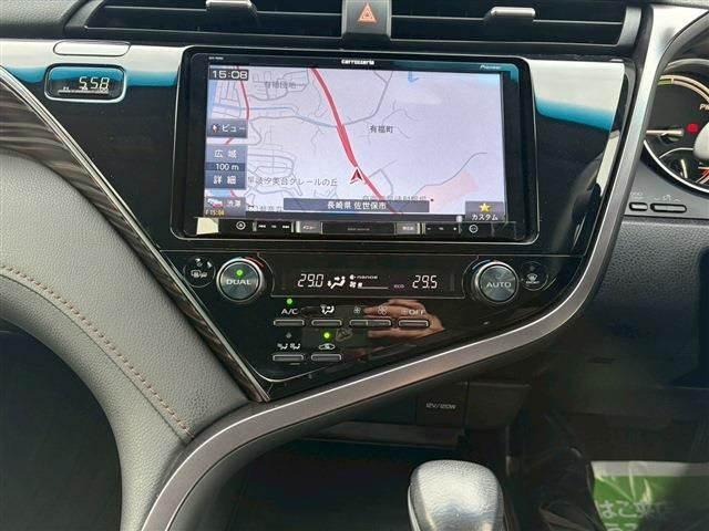 TOYOTA CAMRY HYBRID 2019 Image 31