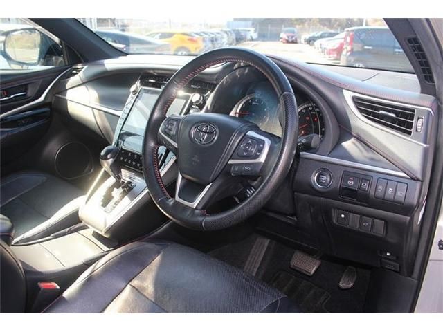 TOYOTA HARRIER 2WD 2017 Image 31