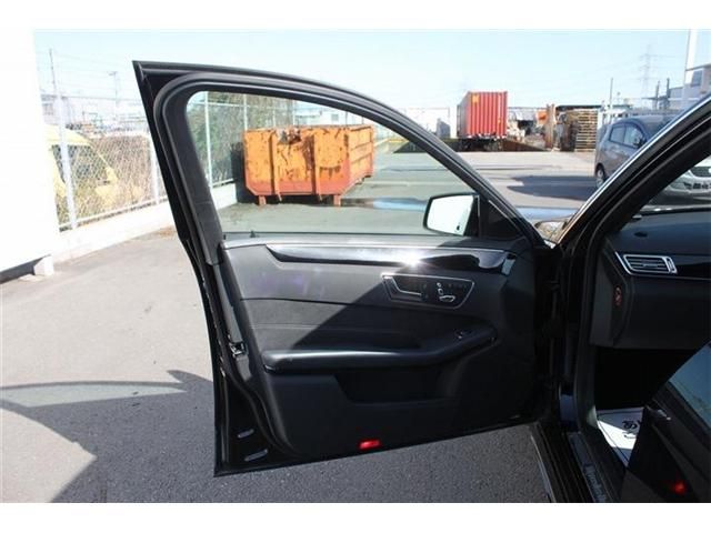 MERCEDES BENZ E CLAS 2016 Image 31