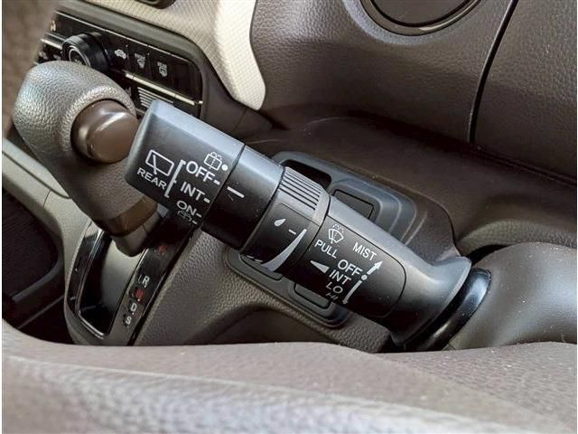 HONDA N BOX 2023 Image 31