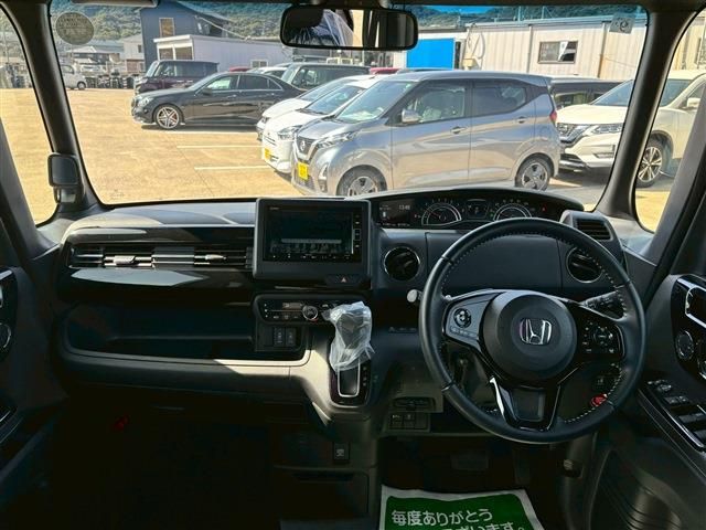 HONDA N BOX CUSTOM 2021 Image 31