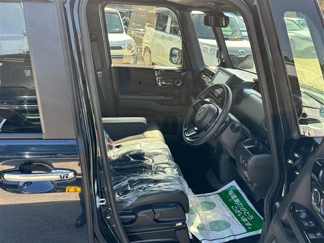 HONDA N BOX CUSTOM 2021 Image 31