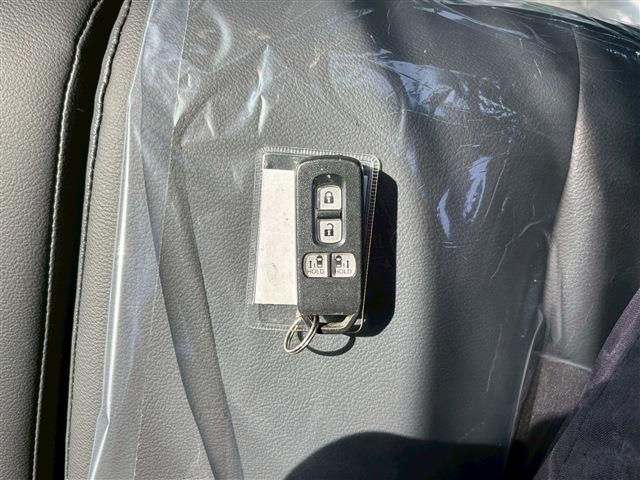 HONDA N BOX CUSTOM 2021 Image 31