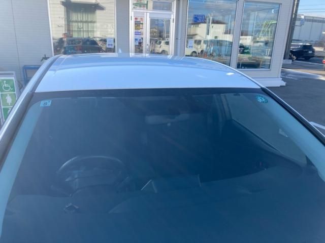 TOYOTA PRIUS 2015 Image 31