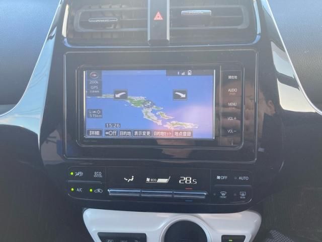 TOYOTA PRIUS 2015 Image 31