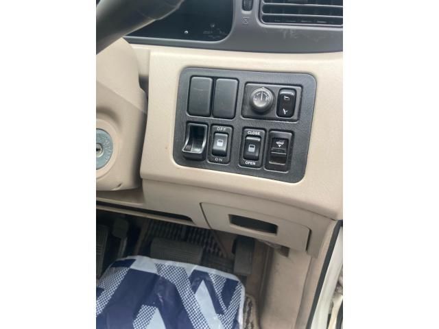 NISSAN LIBERTY 2003 Image 31