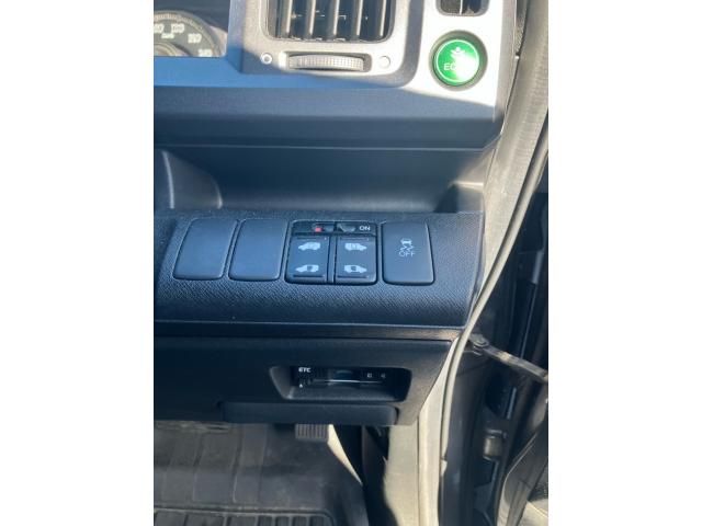 HONDA STEPWAGON SPADA 2011 Image 31