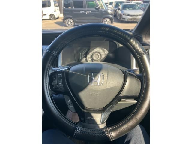 HONDA STEPWAGON SPADA 2011 Image 31