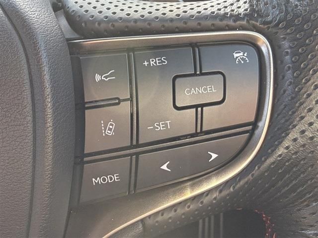 TOYOTA LEXUS UX200 2018 Image 31