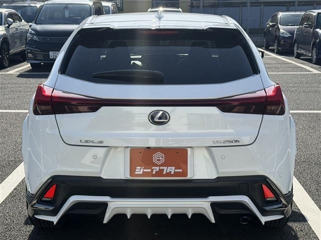 TOYOTA LEXUS UX200 2018 Image 31