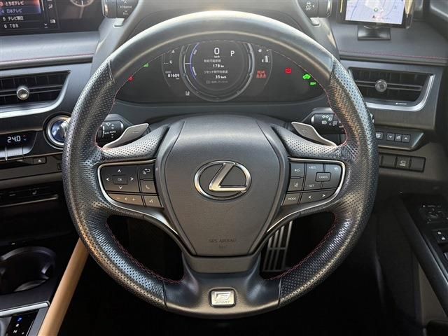 TOYOTA LEXUS UX200 2018 Image 31