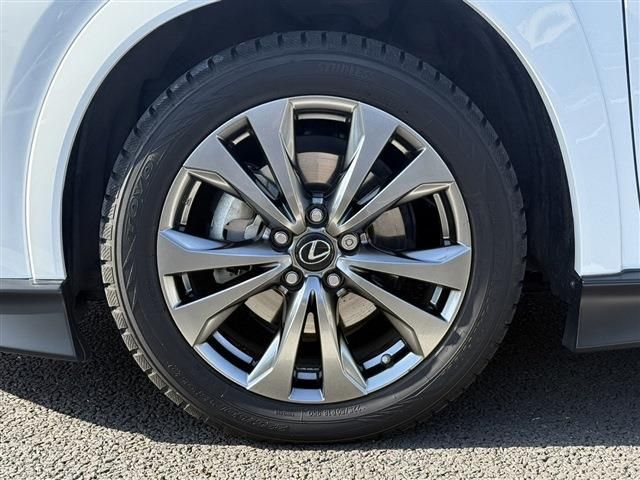 TOYOTA LEXUS UX200 2018 Image 31