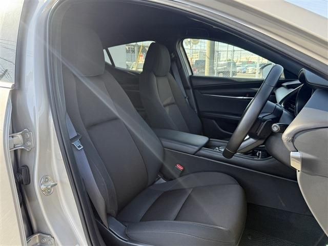 MAZDA 3 FASTBACK 2024 Image 31