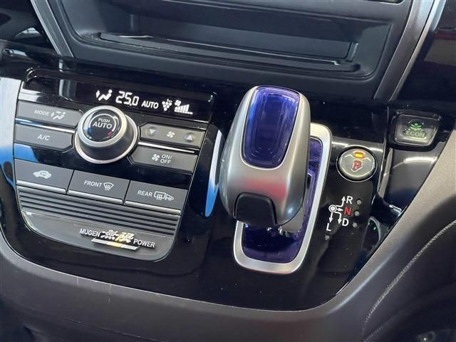 HONDA FREED HYBRID 2018 Image 31