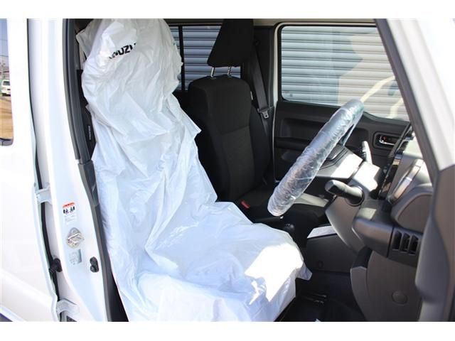 SUZUKI JIMNY NOMADE 2026 Image 31