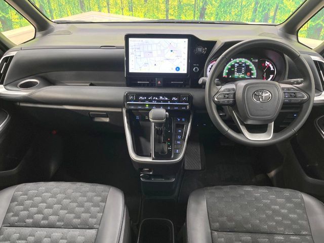 TOYOTA VOXY 2024 Image 31