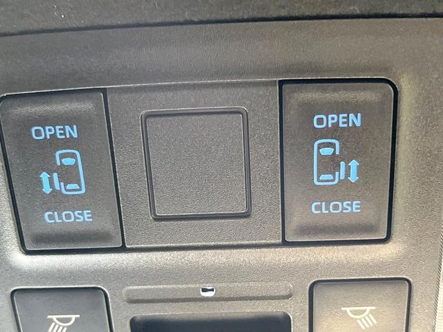 TOYOTA VOXY 2024 Image 31