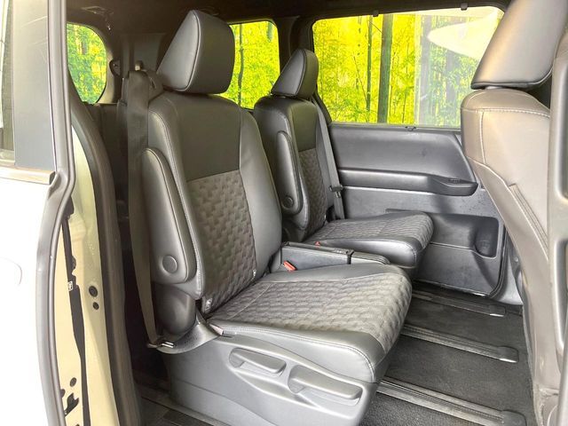 TOYOTA VOXY 2024 Image 31