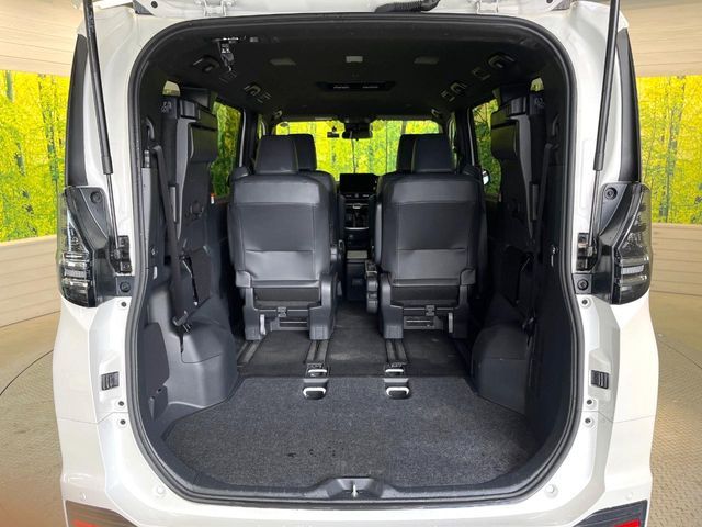 TOYOTA VOXY 2024 Image 31