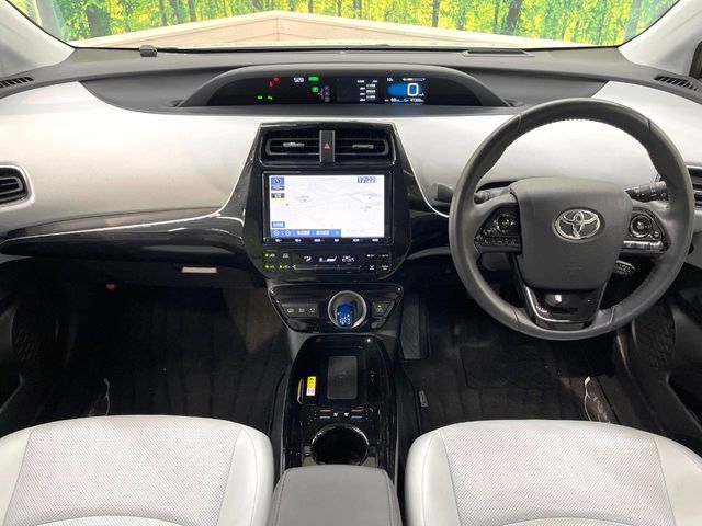 TOYOTA PRIUS PHV 2019 Image 31