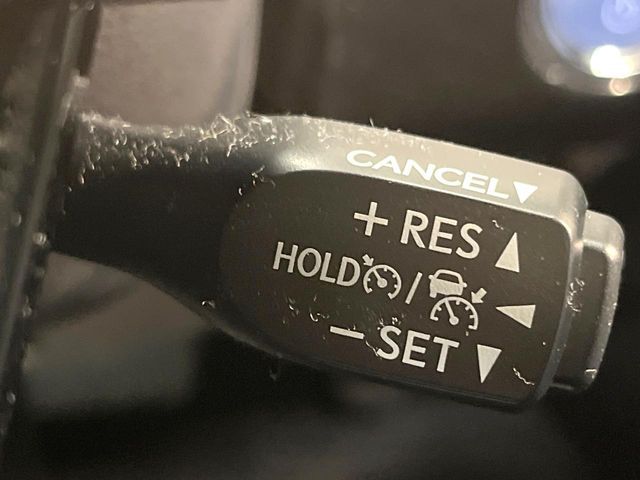 TOYOTA PRIUS PHV 2019 Image 31