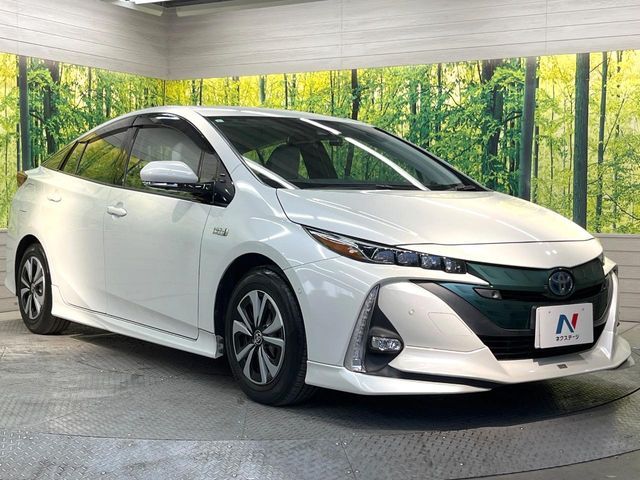 TOYOTA PRIUS PHV 2019 Image 31