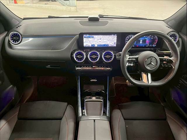 MERCEDES BENZ GLA CL 2024 Image 31