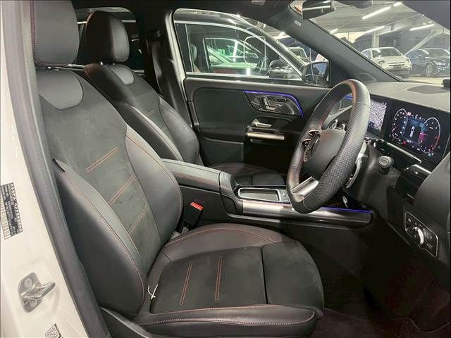 MERCEDES BENZ GLA CL 2024 Image 31