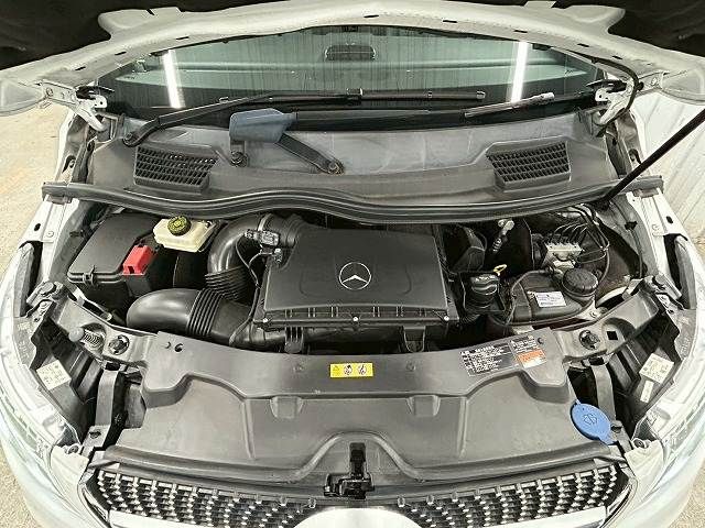 MERCEDES BENZ V CLAS 2021 Image 31