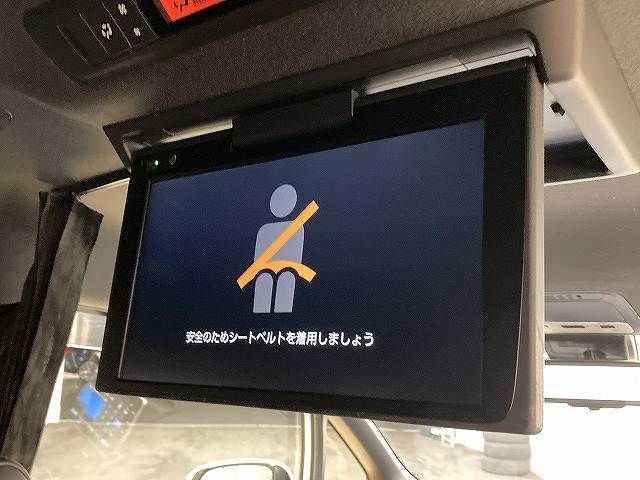 TOYOTA NOAH HYBRID 2018 Image 31