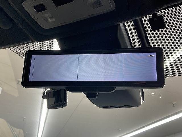 TOYOTA NOAH HYBRID 2018 Image 31