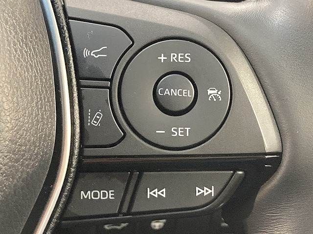 TOYOTA HARRIER 4WD 2021 Image 31