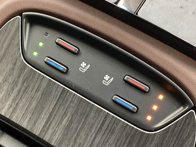 TOYOTA HARRIER 4WD 2021 Image 31