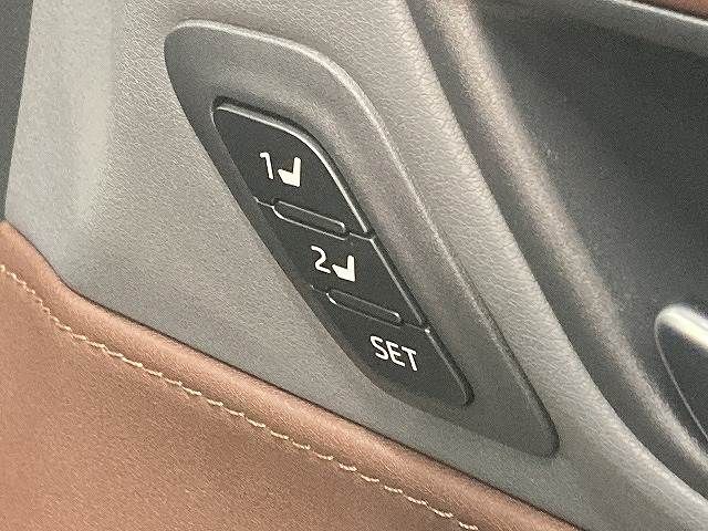 TOYOTA HARRIER 4WD 2021 Image 31