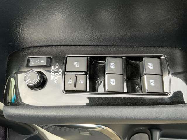 TOYOTA ALPHARD HYBRID 4WD 2015 Image 31