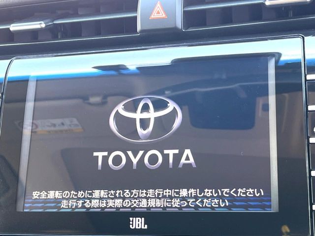 TOYOTA CAMRY HYBRID 2018 Image 31