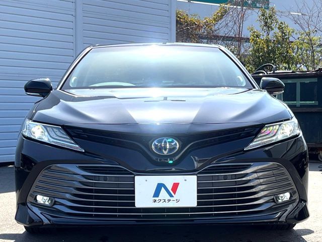 TOYOTA CAMRY HYBRID 2018 Image 31