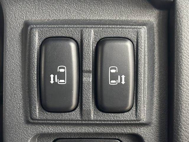 MITSUBISHI DELICA D:5 4WD 2016 Image 31