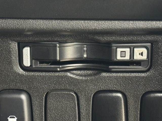 MITSUBISHI DELICA D:5 4WD 2016 Image 31