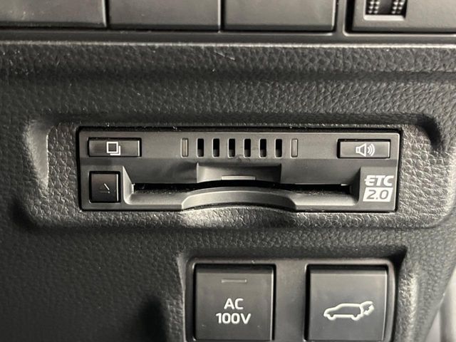 TOYOTA COROLLA CROSS HYBRID 2023 Image 31